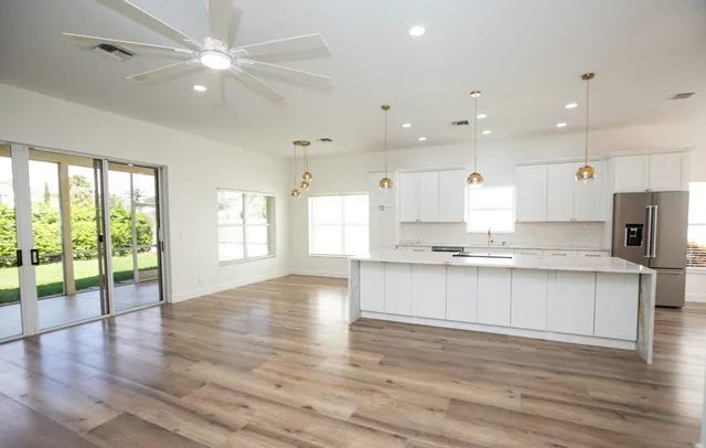 $4,900 | 10881 La Salinas Circle, Boca Raton, FL 33428