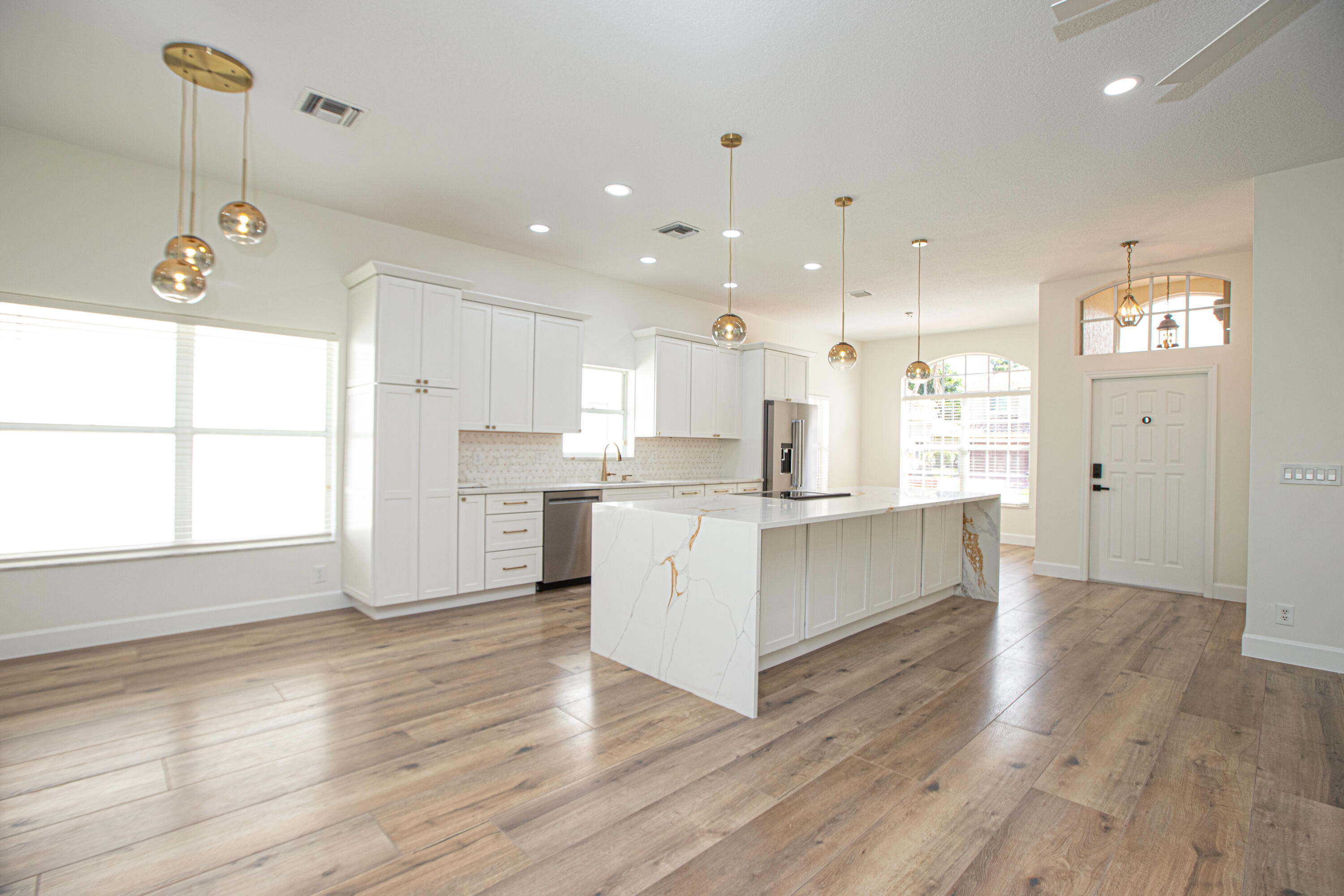 10881 La Salinas Circle Boca Raton, FL 33428 - Photo 7 of 43 26