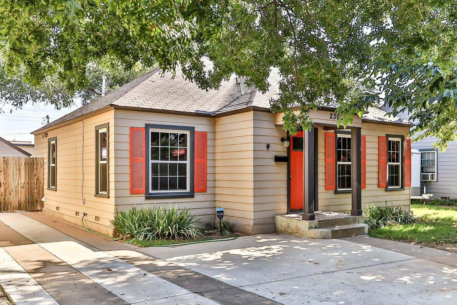2306 20th Street Lubbock, TX 79411 - Photo 2 of 30 20241219231612202040000000-o