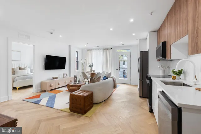 $339,900 | 1124 Florida Street Northeast, Unit 203, Washington, DC 20002