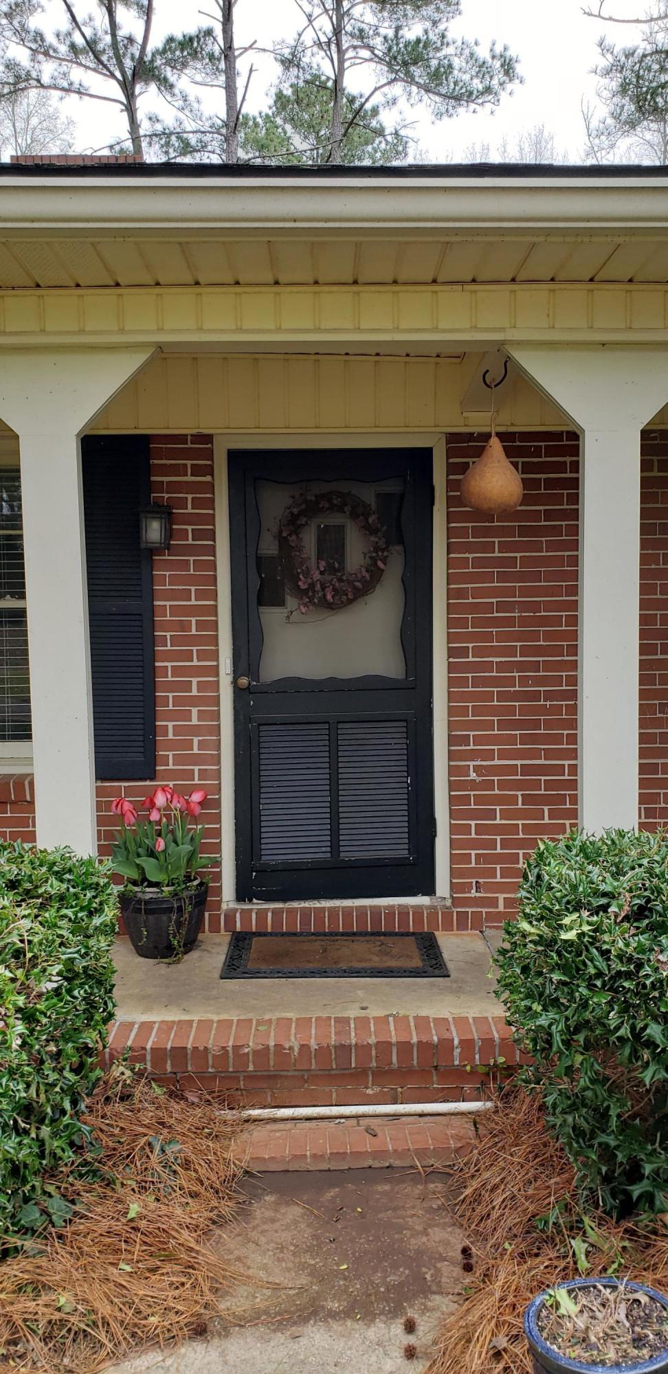 4467 Rivoli Drive Macon, GA 31210 - Photo 4 of 34 20190304_120102