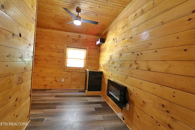 $589,000 | 495 Bear Hollow Road, Oneida, TN 37841