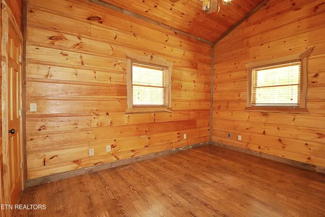 $569,000 | 495 Bear Hollow Road, Oneida, TN 37841