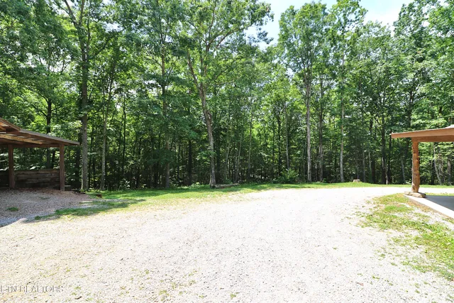 $589,000 | 495 Bear Hollow Road, Oneida, TN 37841
