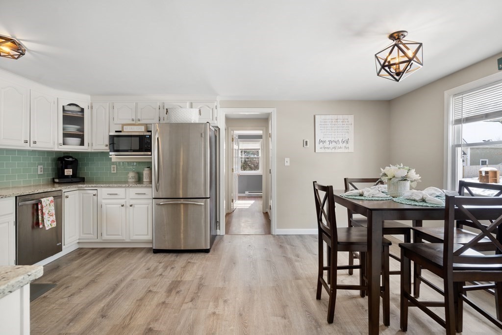 39 Pine Road Westford, MA 01886 - Photo 8 of 22 Gallery Image 8