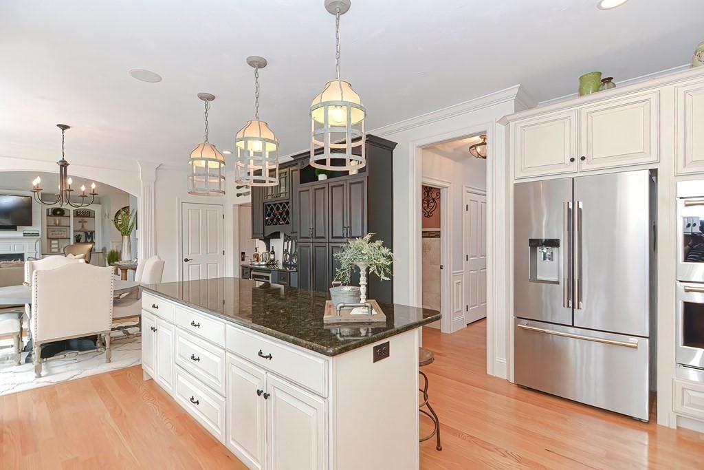 35 Connelly Hill Road Hopkinton, MA 01748 - Photo 4 of 42 Gallery Image 4