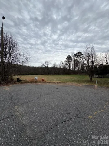 a view of outdoor space