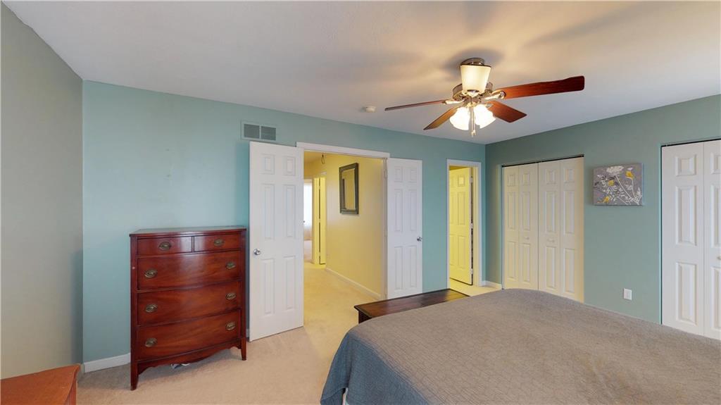 18 Castle View Drive McKees Rocks, PA 15136 - Photo 10 of 16 Dramatic double door entry to Master Suite!