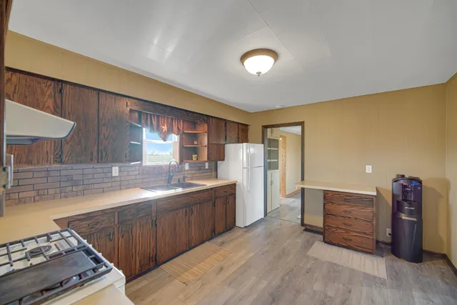 $314,900 | 526 East St Road 8, Kouts, IN 46347