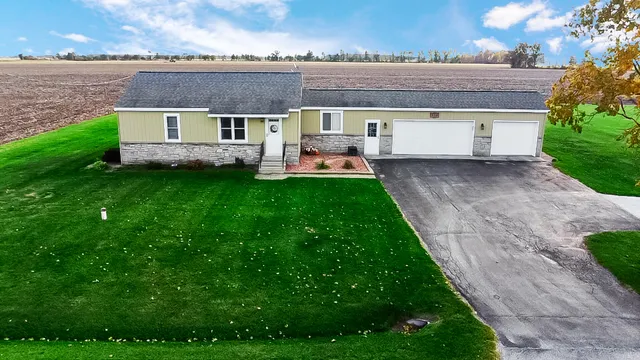 $314,900 | 526 East St Road 8, Kouts, IN 46347