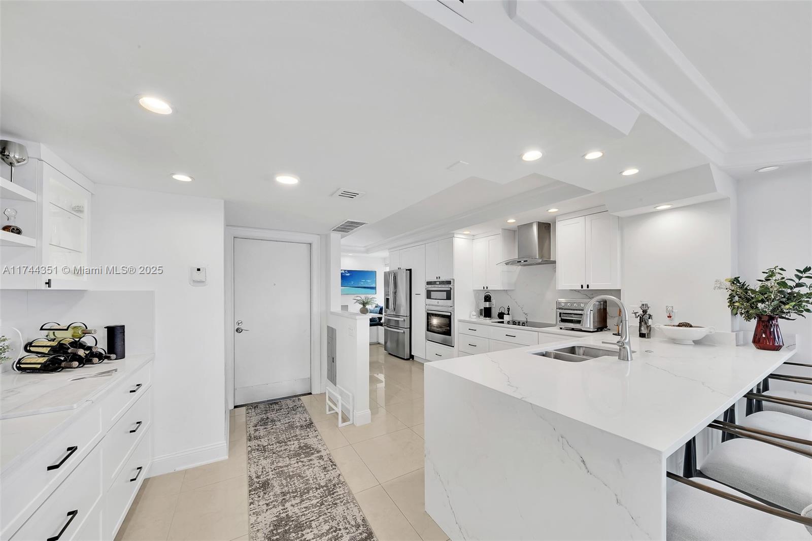 1012 North Ocean Boulevard, Unit 701 Pompano Beach, FL 33062 - Photo 5 of 57