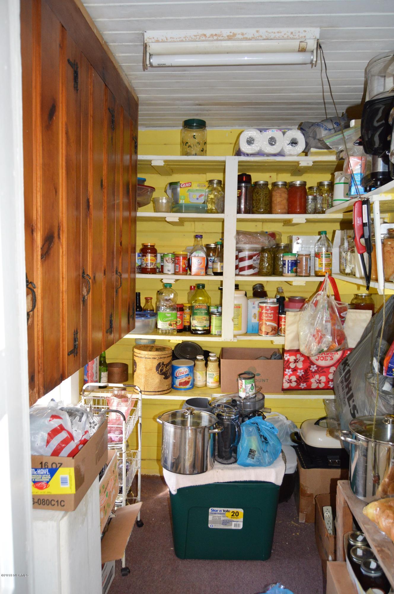 14220 Ashton Road Rocky Point, NC 28457 - Photo 10 of 22 pantry