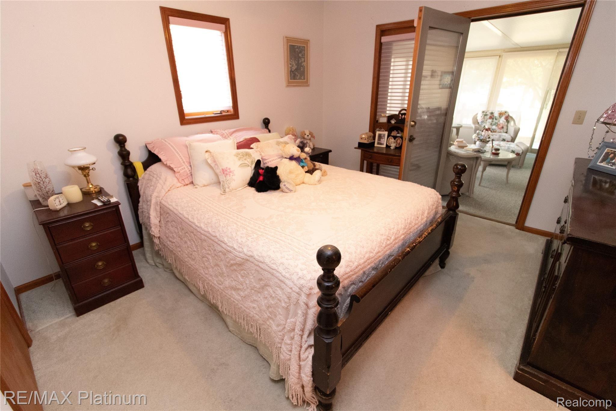 2414 Pollock Road Grand Blanc, MI 48439 - Photo 18 of 30 IMG_9953.jpg