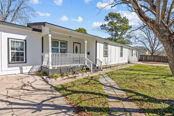 $264,497 | 1132 18th Avenue North, Texas City, TX 77590