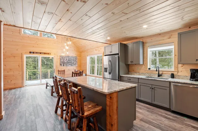 $1,475,000 | 115 Adams Farm Road, Thornton, NH 03285