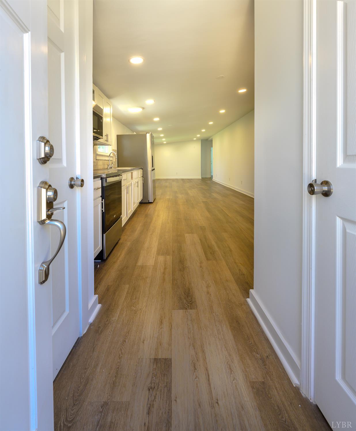 1860 South Coolwell Road Madison Heights, VA 24572 - Photo 11 of 42