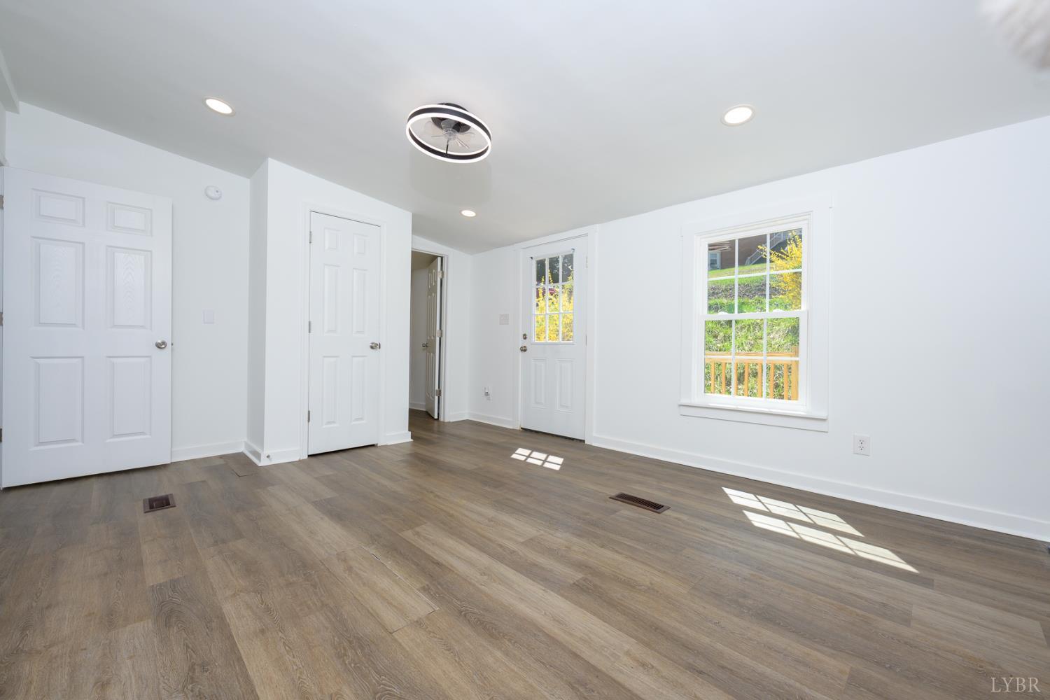 1860 South Coolwell Road Madison Heights, VA 24572 - Photo 14 of 42