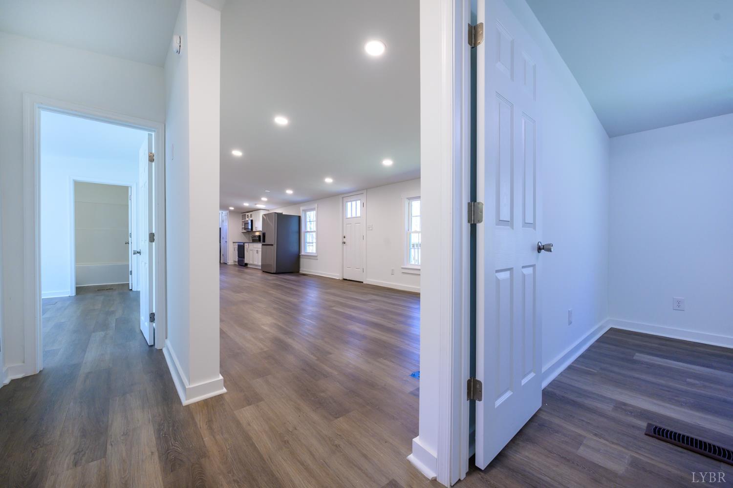 1860 South Coolwell Road Madison Heights, VA 24572 - Photo 30 of 42