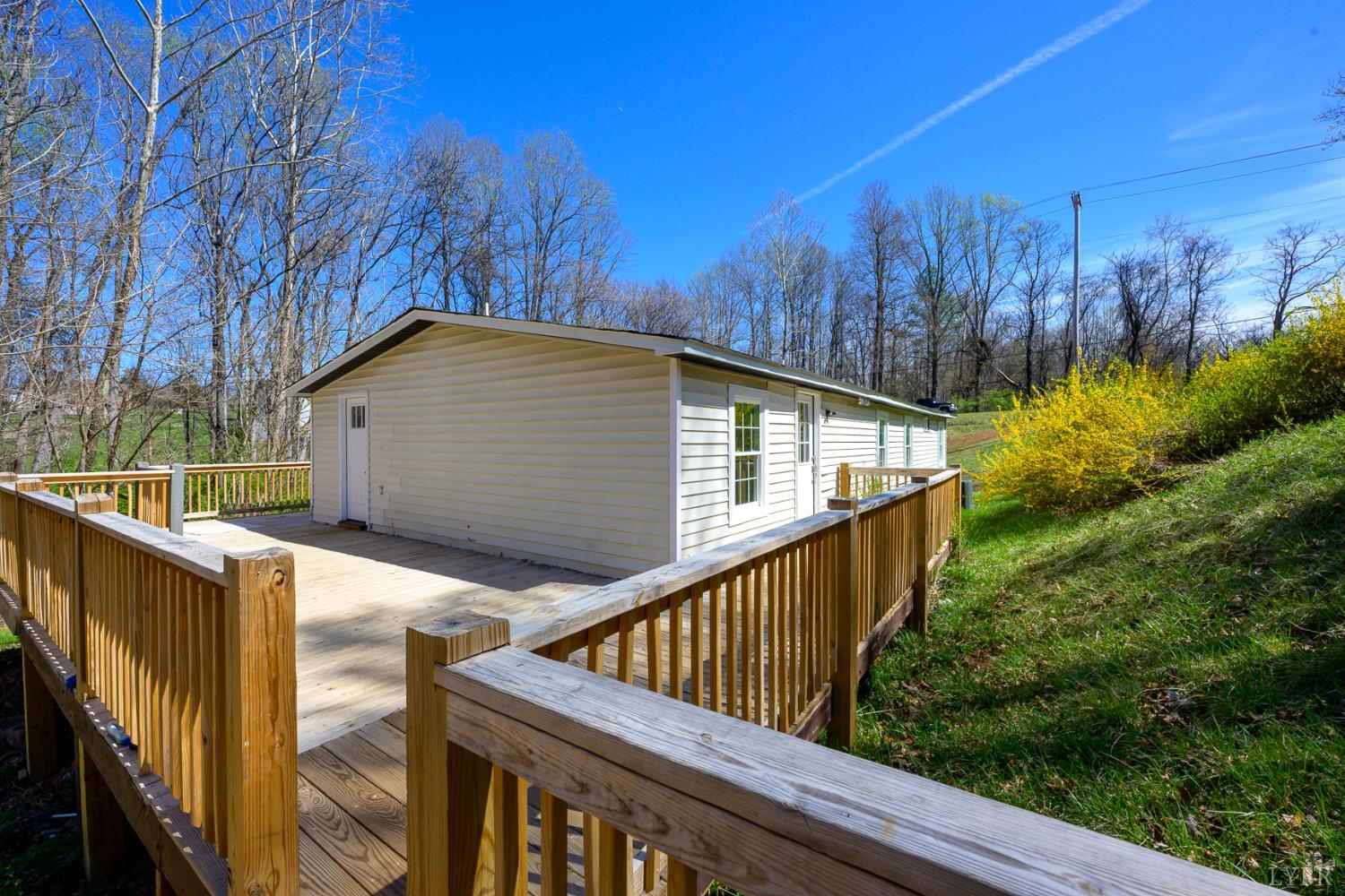 1860 South Coolwell Road Madison Heights, VA 24572 - Photo 35 of 42