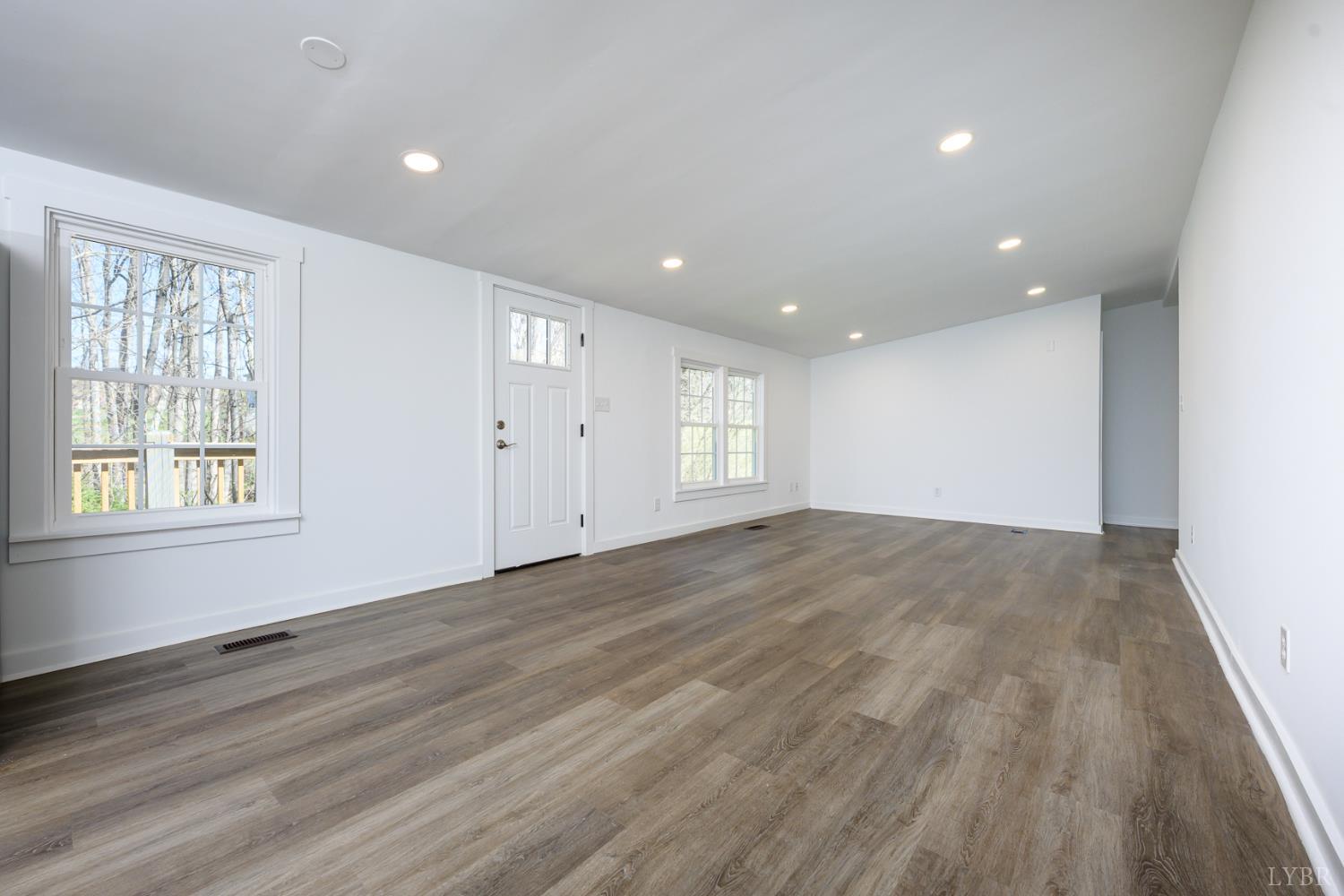 1860 South Coolwell Road Madison Heights, VA 24572 - Photo 5 of 42