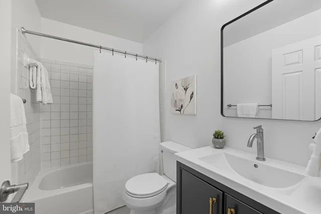 $925,000 | 10196 Red Spruce Road, Fairfax, VA 22032