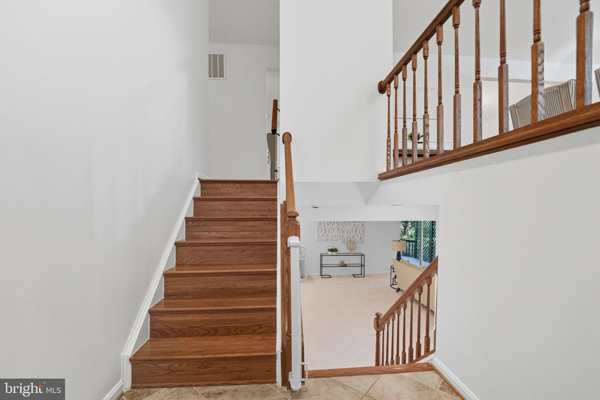 10196 Red Spruce Road Fairfax, VA 22032 - Photo 4 of 36 Welcome in!