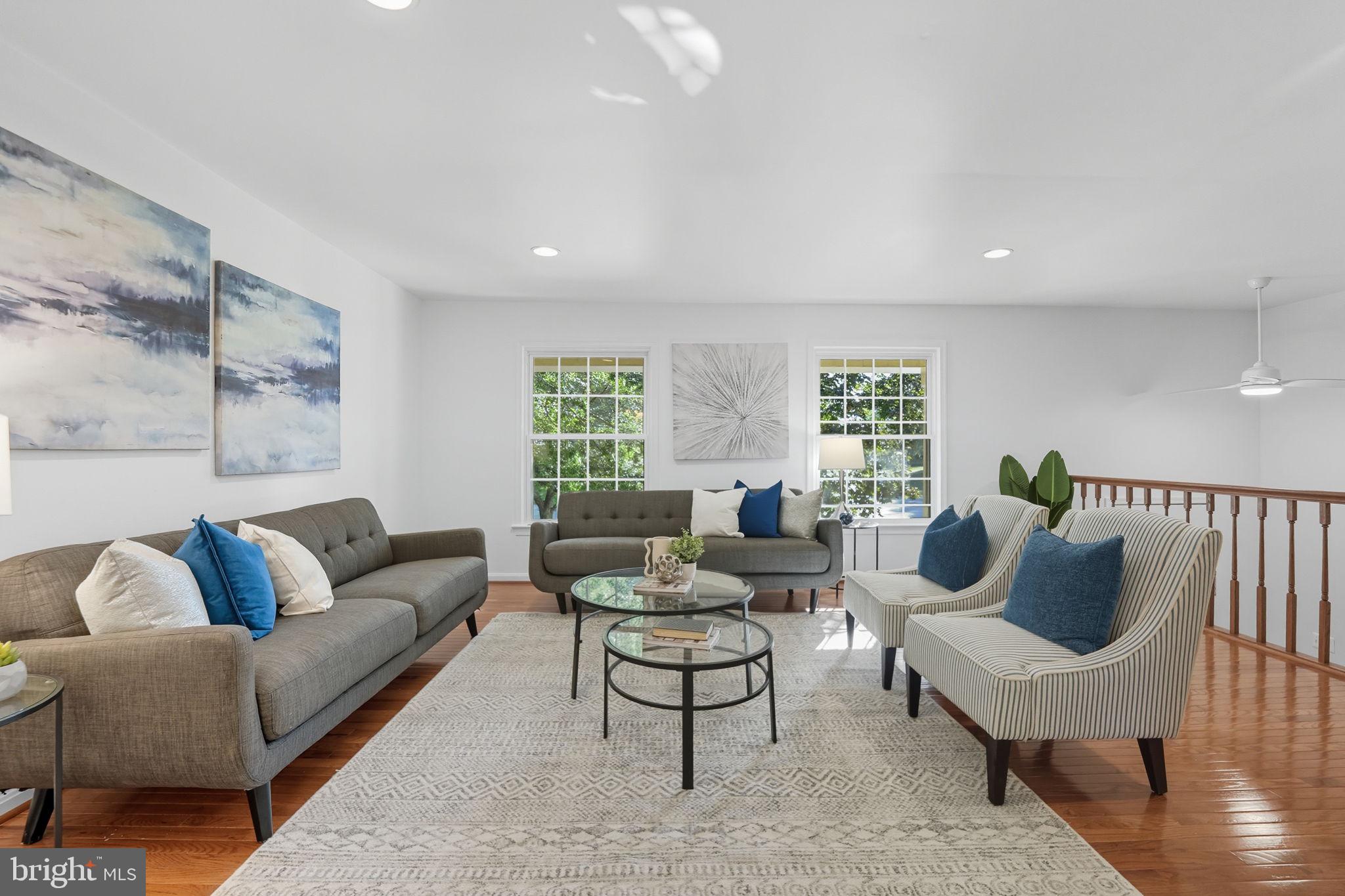 10196 Red Spruce Road Fairfax, VA 22032 - Photo 6 of 36 Main Living