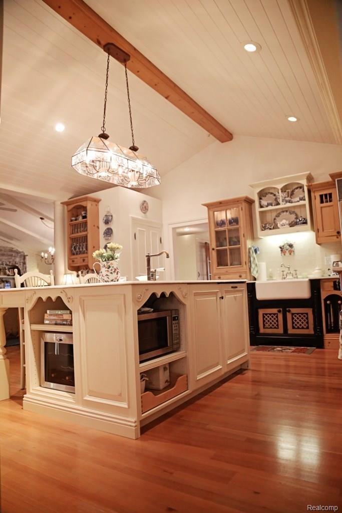 10465 Reese Road Clarkston, MI 48348 - Photo 13 of 58 AWESOME Country Kitchen