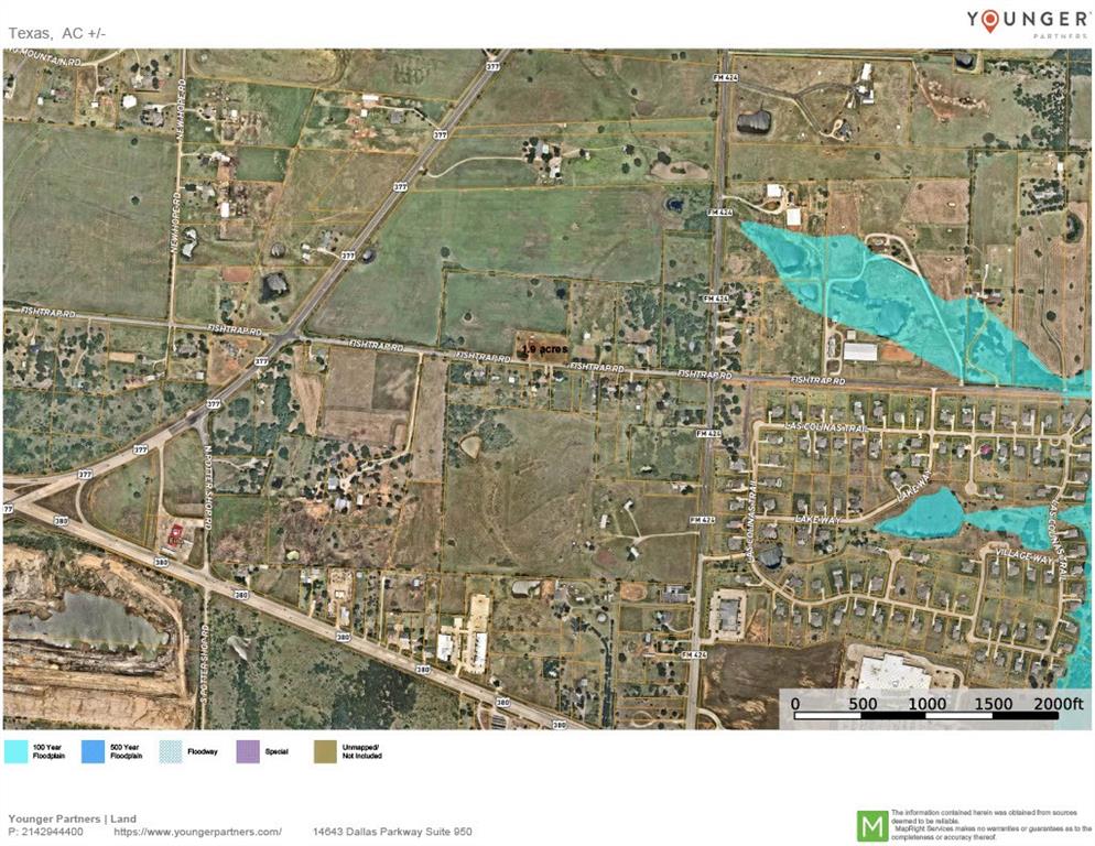 a black and white photo of a building