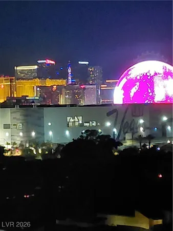 $2,590 | 3111 Bel Air Drive, Unit 12E, Las Vegas, NV 89109