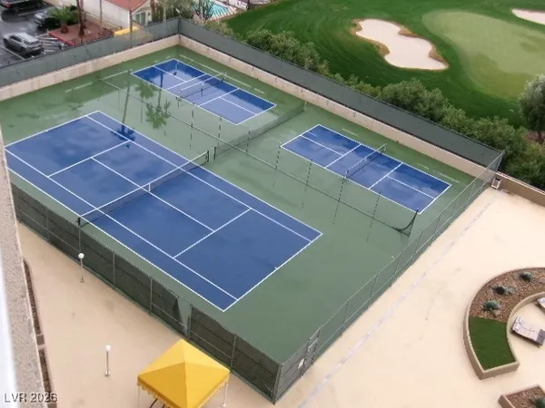 $2,490 | 3111 Bel Air Drive, Unit 12E, Las Vegas, NV 89109