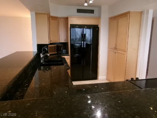 $2,490 | 3111 Bel Air Drive, Unit 12E, Las Vegas, NV 89109