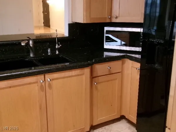 $2,490 | 3111 Bel Air Drive, Unit 12E, Las Vegas, NV 89109