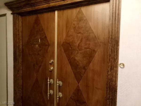 $2,490 | 3111 Bel Air Drive, Unit 12E, Las Vegas, NV 89109