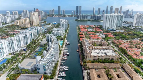 $8,500 | 2950 Northeast 188th Street, Unit 150, Aventura, FL 33180