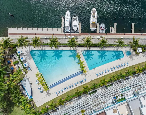 $8,500 | 2950 Northeast 188th Street, Unit 150, Aventura, FL 33180