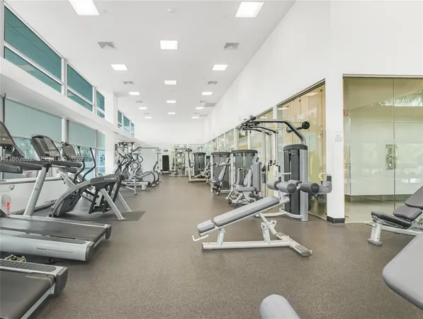 $8,500 | 2950 Northeast 188th Street, Unit 150, Aventura, FL 33180