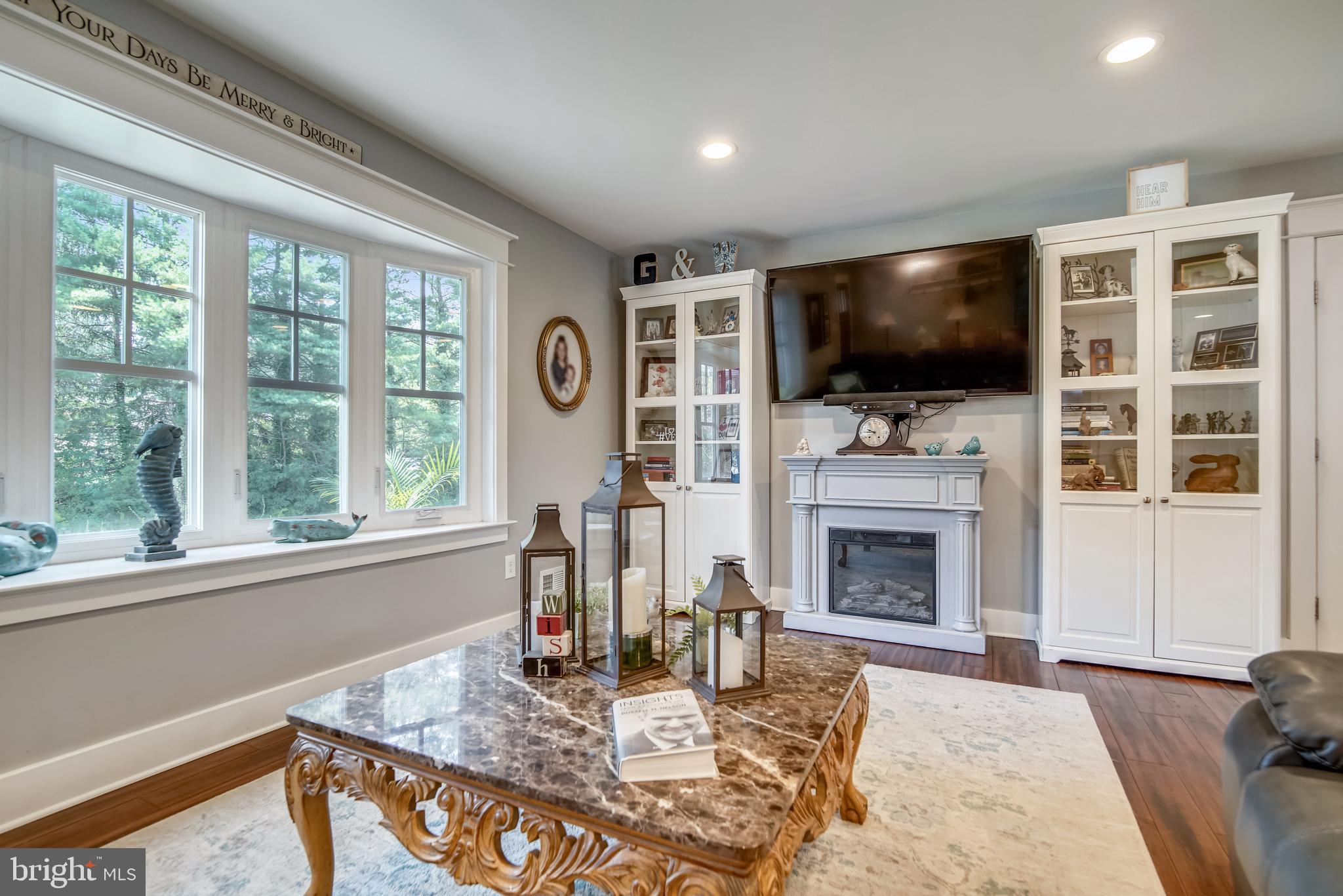 11809 Rivershore Drive Dunkirk, MD 20754 - Photo 4 of 81 Living area with Bay window