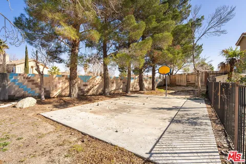 $520,000 | 44234 Lively Avenue, Lancaster, CA 93536