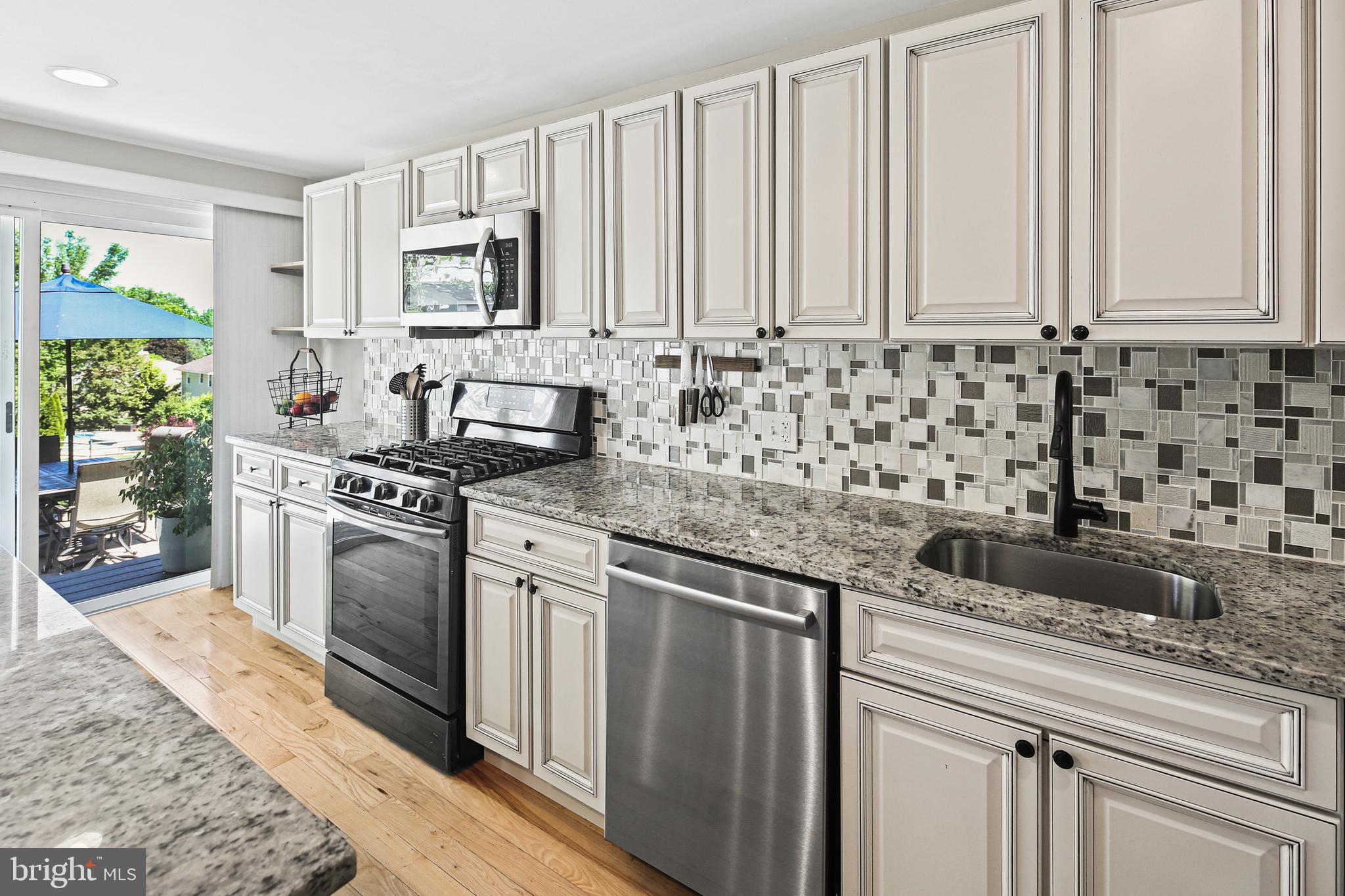10517 Longbranch Road Cockeysville, MD 21030 - Photo 15 of 42 Kitchen