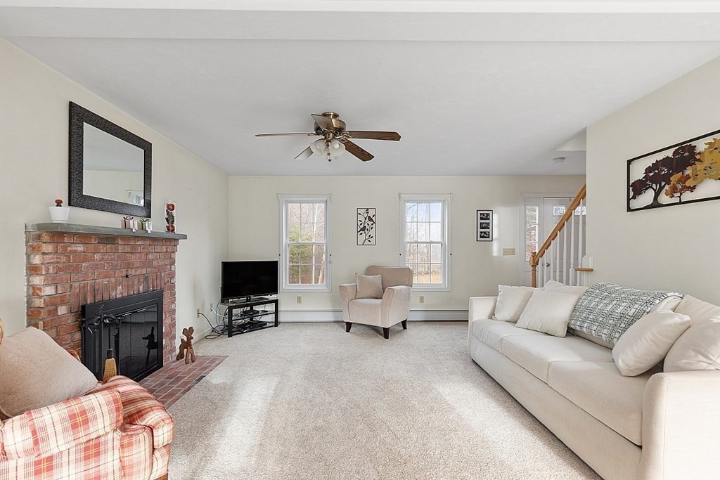 223 Adams Road East Brookfield, MA 01515 - Photo 4 of 34