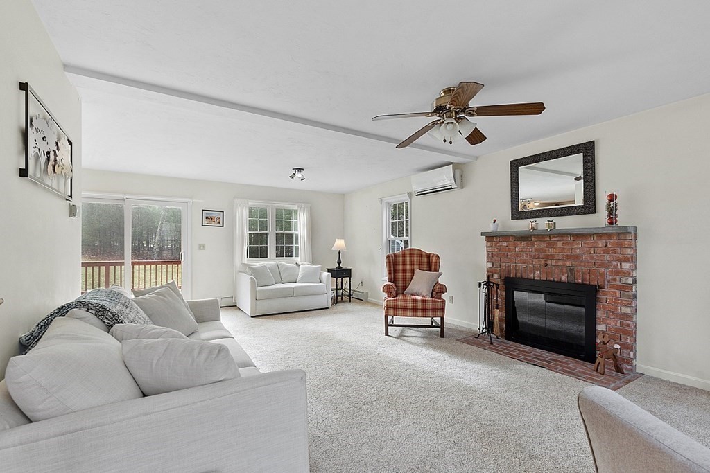 223 Adams Road East Brookfield, MA 01515 - Photo 5 of 34