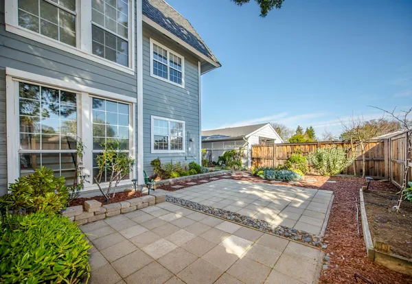 $529,900 | 3152 Woods Circle, Davis, CA 95616