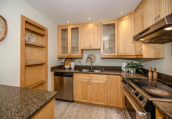 $529,900 | 3152 Woods Circle, Davis, CA 95616