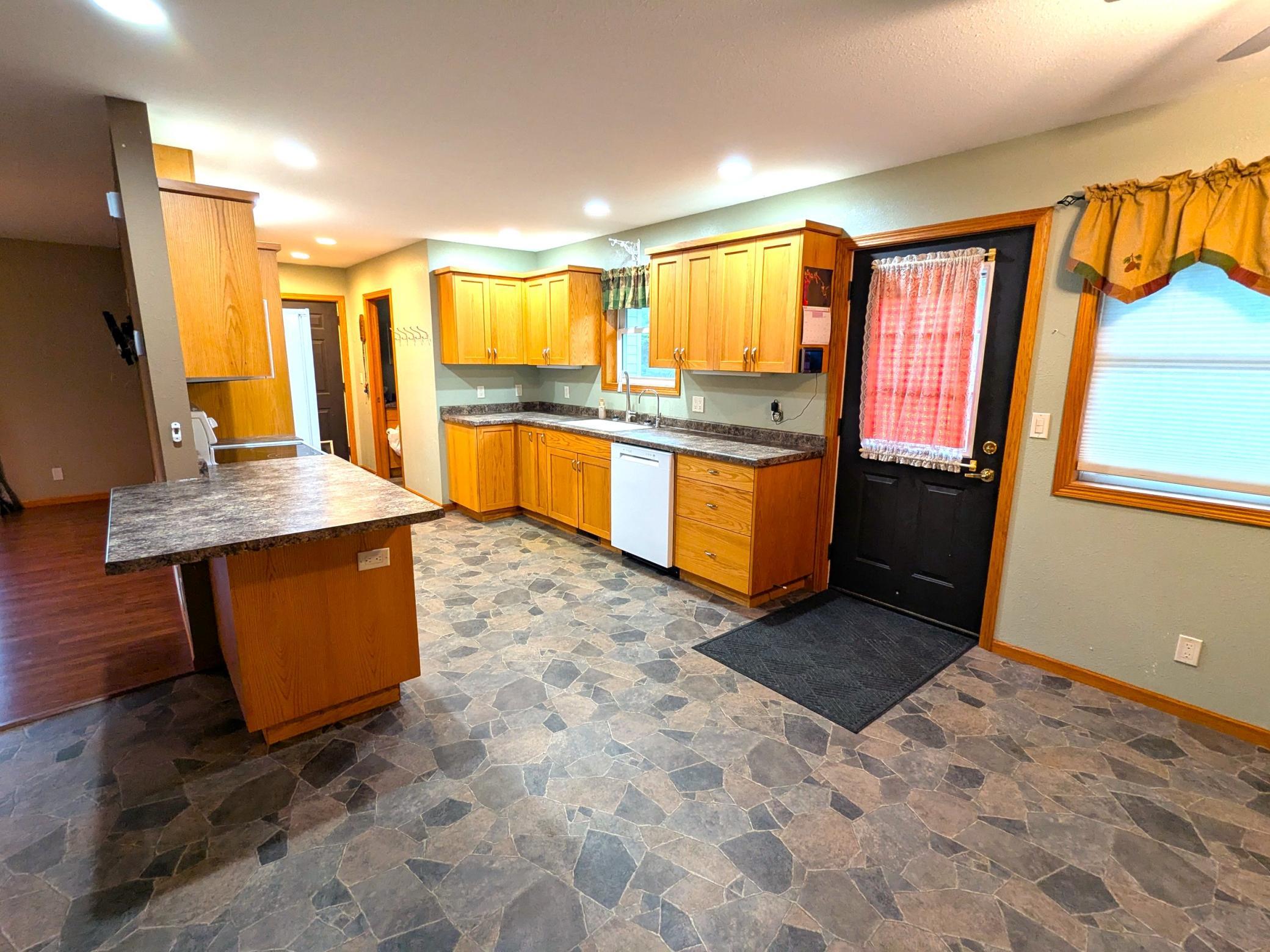 24082 Homer Valley Road Winona, MN 55987 - Photo 6 of 23 Gallery Image 6