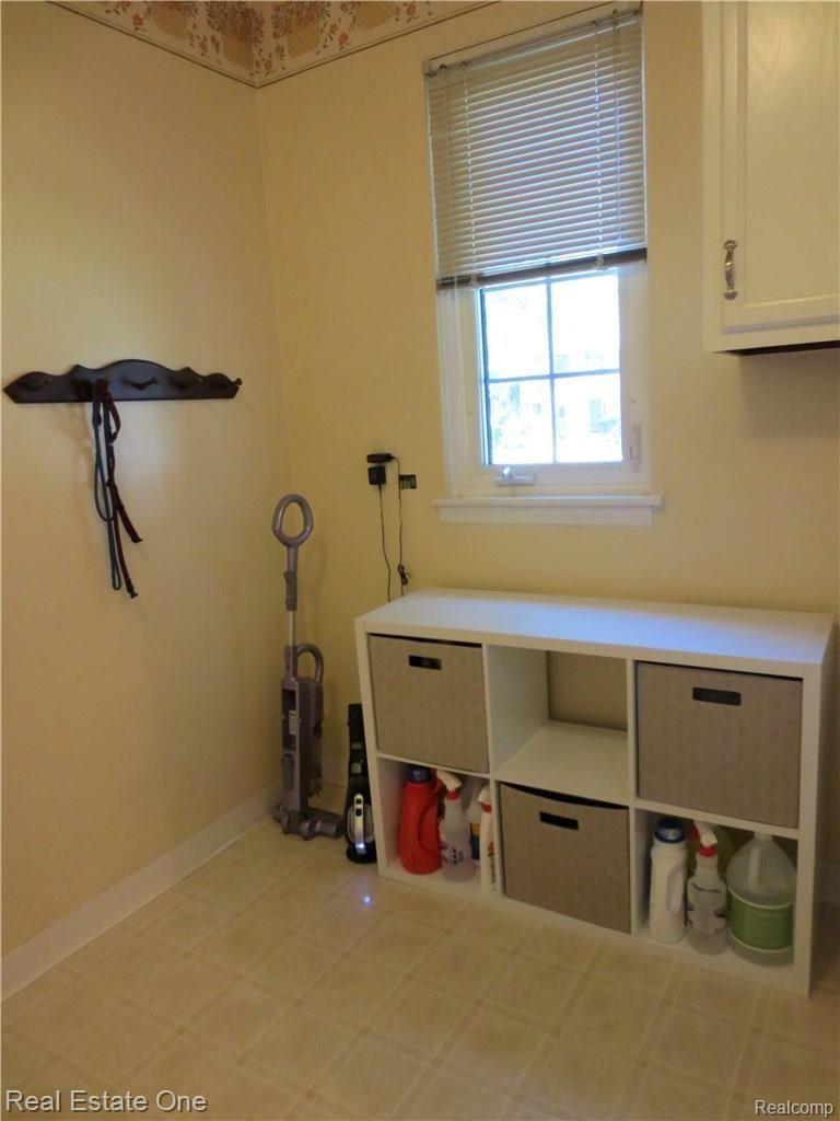 764 Spartan Drive Rochester, MI 48309 - Photo 45 of 50 Mud room off garage