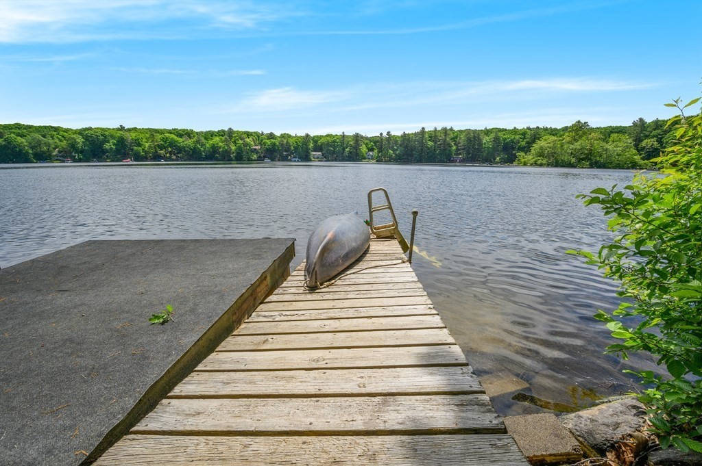 66 Goodrich Road Sturbridge, MA 01566 - Photo 2 of 27