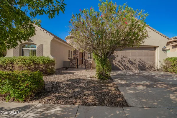 $825,000 | 4352 East Santa Fe Court, Gilbert, AZ 85297