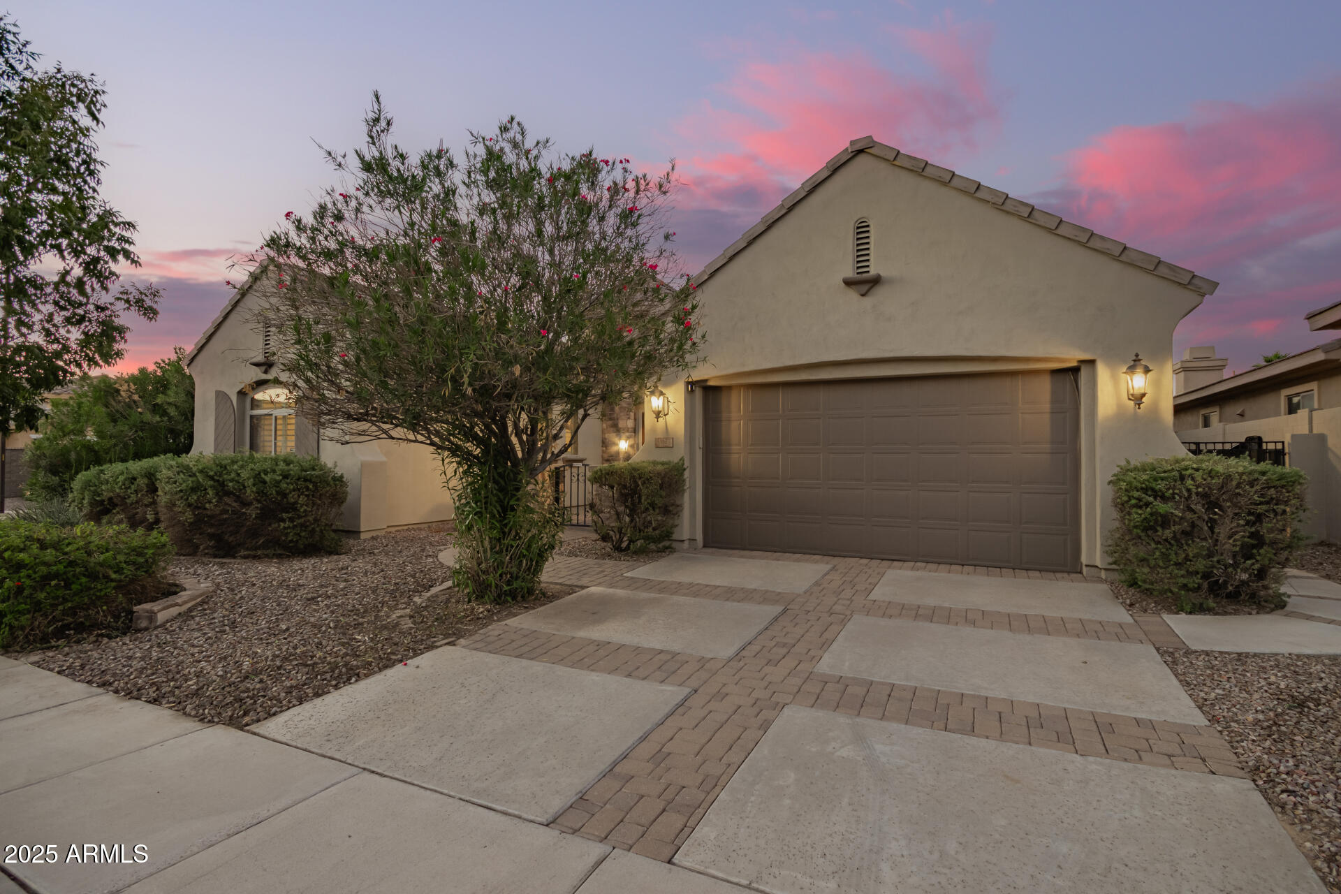 4352 East Santa Fe Court Gilbert, AZ 85297 - Photo 2 of 37 06 - Santa Fe