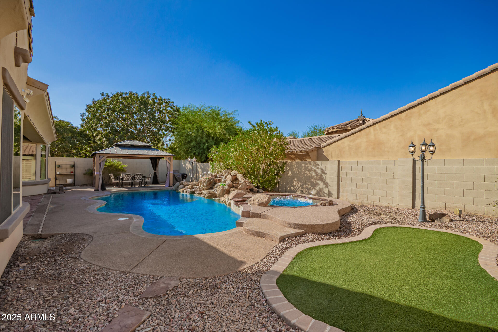 4352 East Santa Fe Court Gilbert, AZ 85297 - Photo 25 of 37 79 - Santa Fe